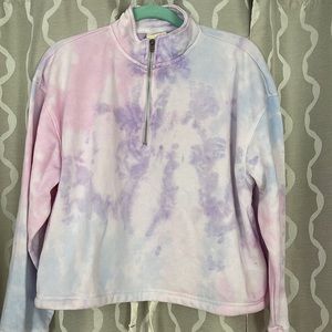 Tie-dyed half-zip